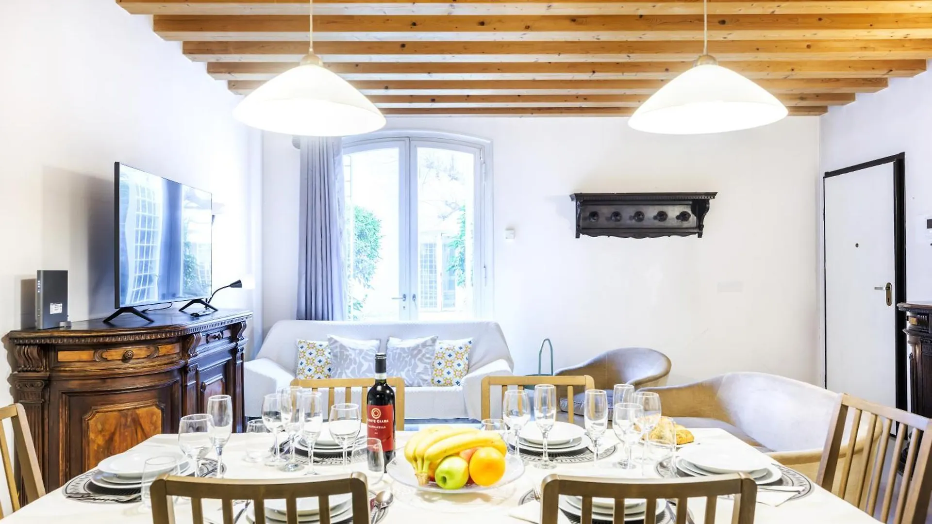 Modern Arch Apartment Venice Italy